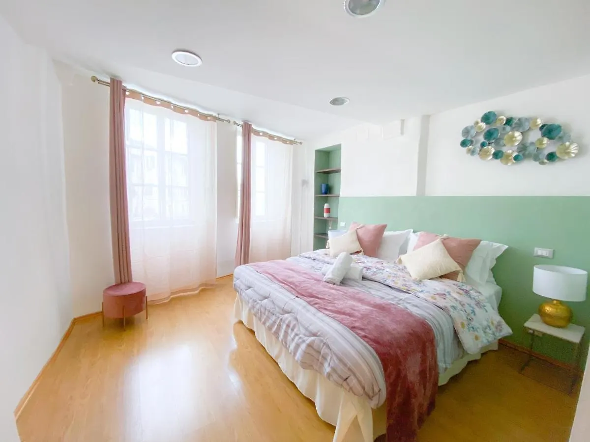 Ororosa Lucca City Center Apartment